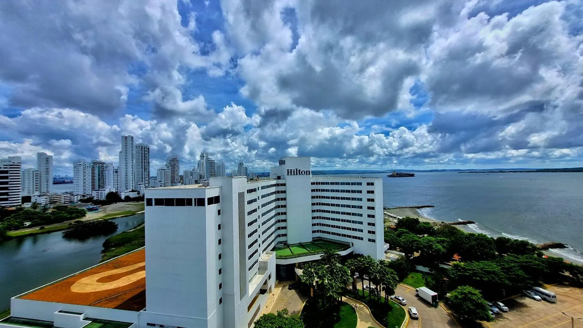 Apartamento En Piso 12 Vista Al Laguito Por Parceros Group Cartagena